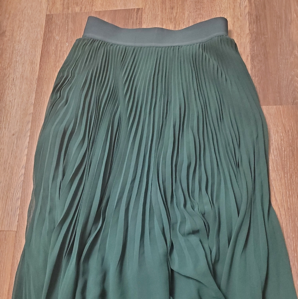 Wilfred Twirl Skirt - Picture 2 of 8